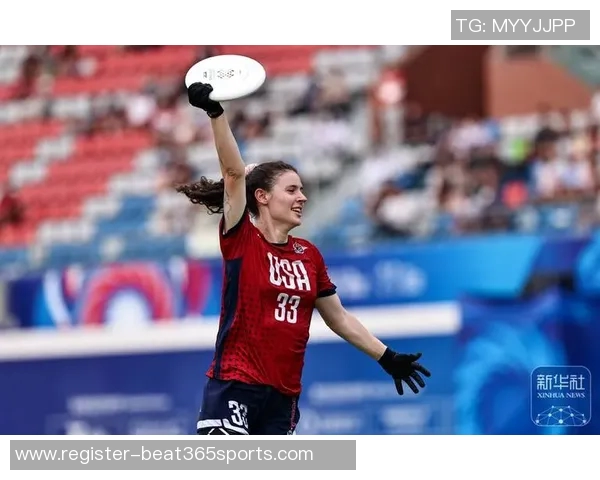 实时新闻李伟专访从飞盘新手到全国冠军的成长之路回顾